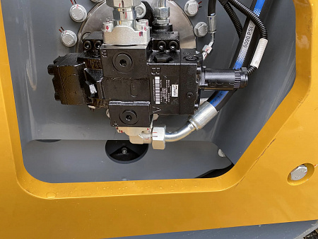Каток грунтовый SANY SSR140C-8