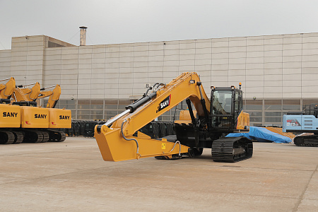 Экскаватор гусеничный SANY SY215C с длинной стрелой Long Reach