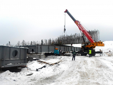 Короткобазный кран SANY SRC900T