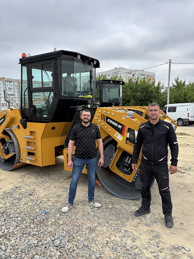 Каток асфальтовый SANY STR100C