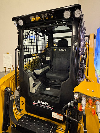 Мини погрузчик SANY ST230V