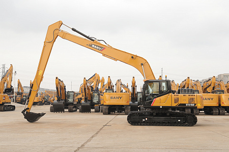 Экскаватор гусеничный SANY SY215C с длинной стрелой Long Reach