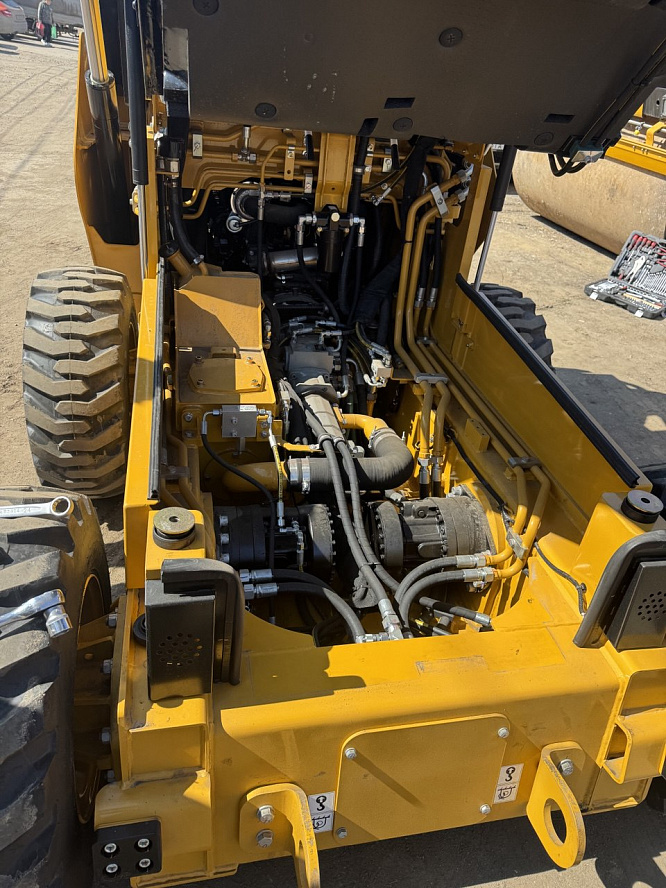Мини погрузчик SANY SS270V