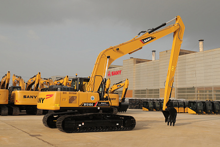 Экскаватор гусеничный SANY SY215C с длинной стрелой Long Reach