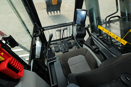 Экскаватор гусеничный SANY SY375H