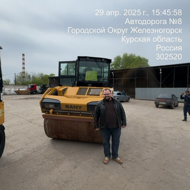 Каток асфальтовый SANY STR100C