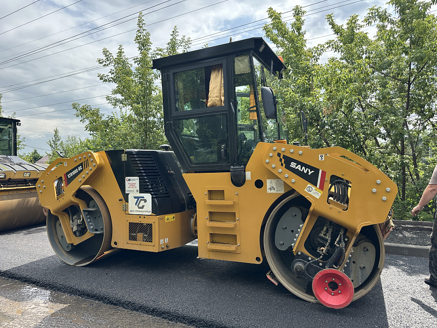 Каток асфальтовый SANY STR100C-8C