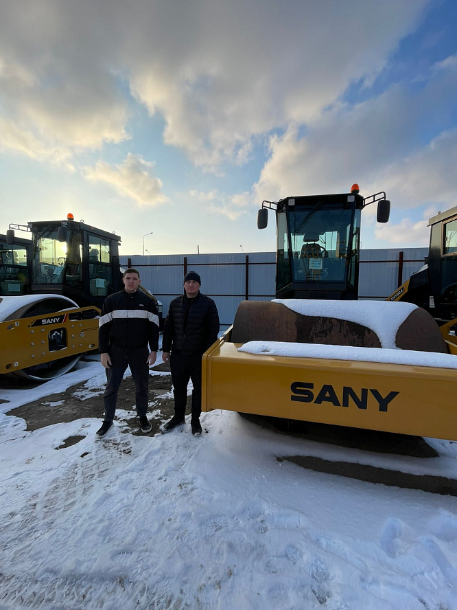 Каток грунтовый SANY SSR120C 10