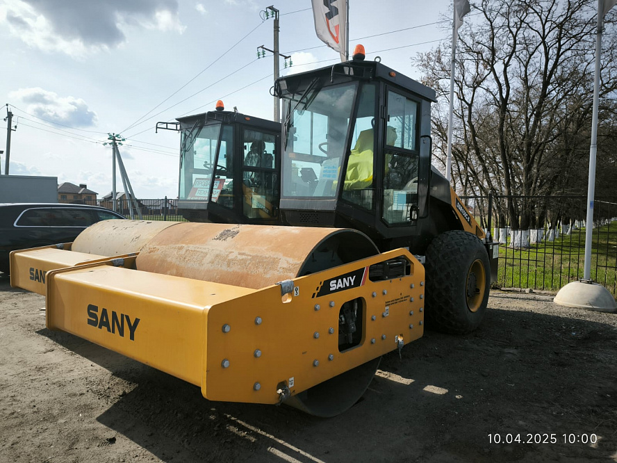 Каток грунтовый SANY SSR150C-8