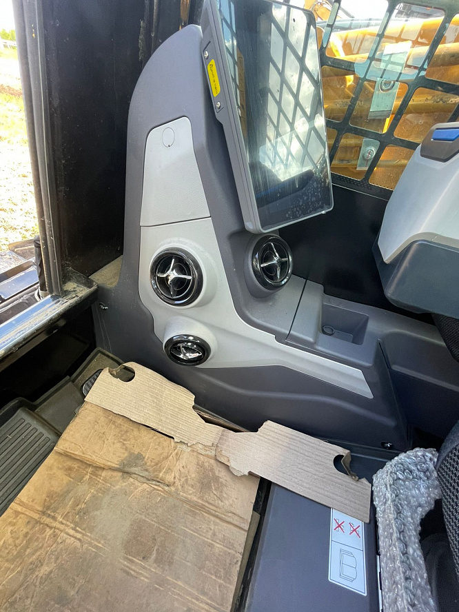 Мини погрузчик SANY ST230V