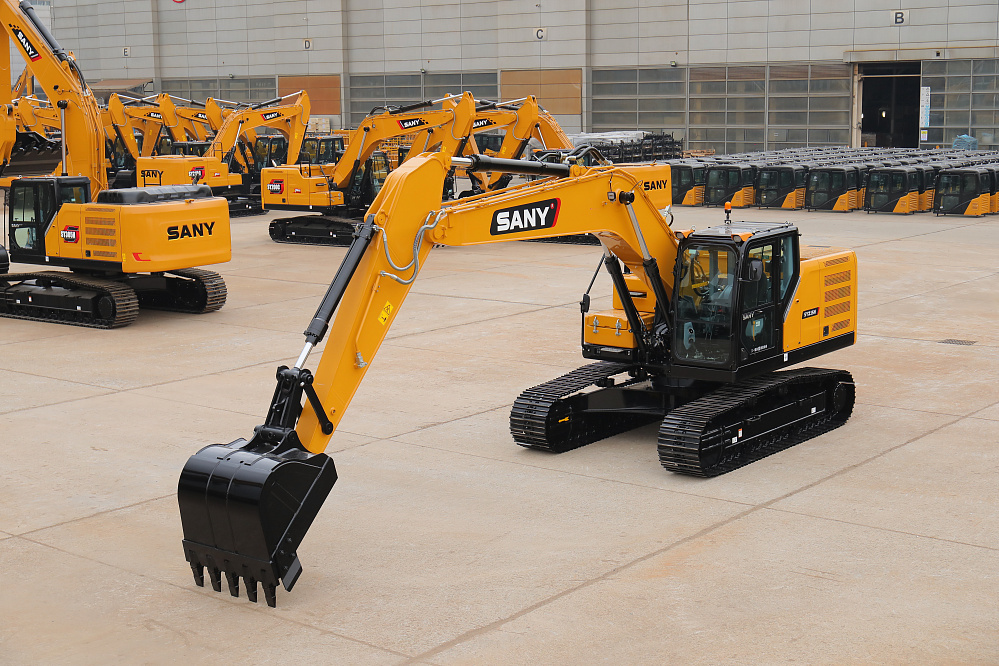 Экскаватор гусеничный SANY SY215H Pro