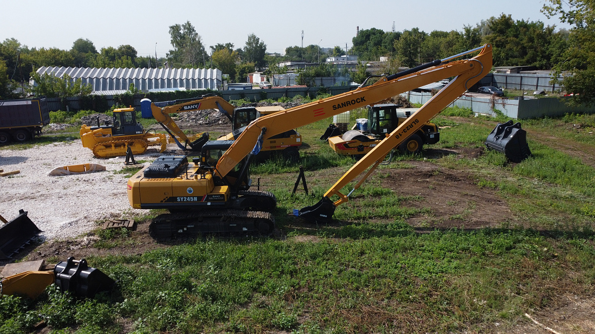 Экскаватор гусеничный SANY SY245H стрела 9.8м