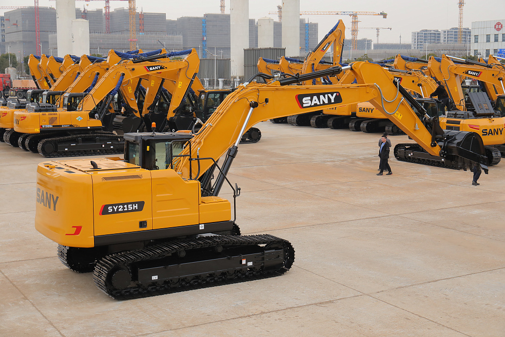 Экскаватор гусеничный SANY SY215H Pro