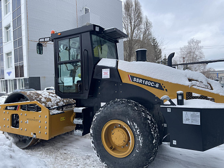 Каток грунтовый SANY SSR180C