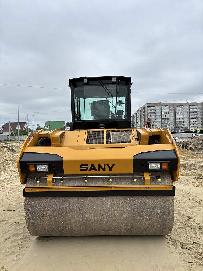 Каток асфальтовый SANY STR130C