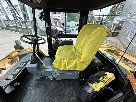 Каток асфальтовый SANY STR140C-10