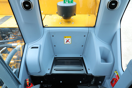 Экскаватор гусеничный SANY SY215H Pro