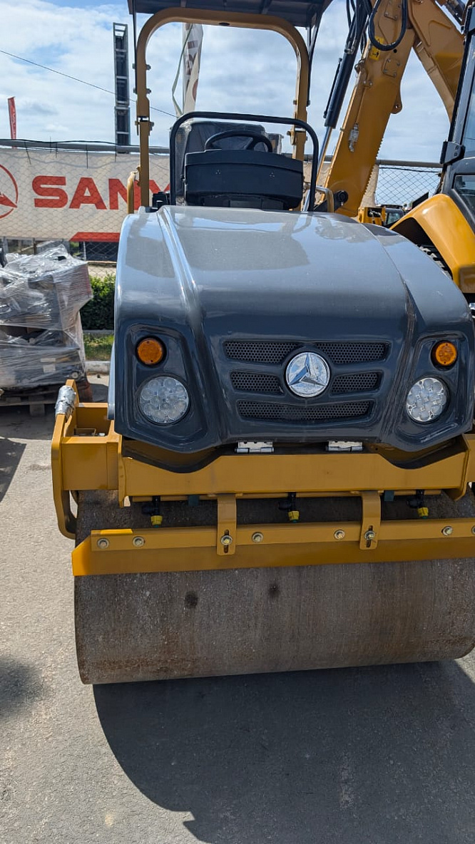 Каток комбинированный двухвальцовый SANY SZR30C-8