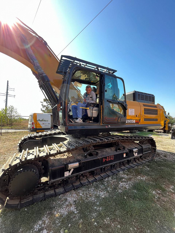Экскаватор гусеничный SANY SY415H