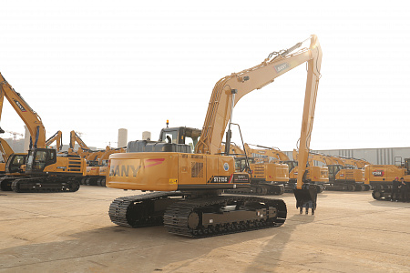 Экскаватор гусеничный SANY SY215C с длинной стрелой Long Reach