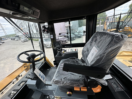 Каток асфальтовый SANY STR140C-10