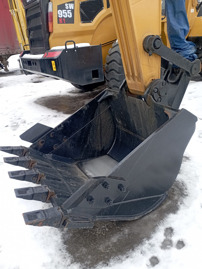Экскаватор гусеничный SANY SY215C