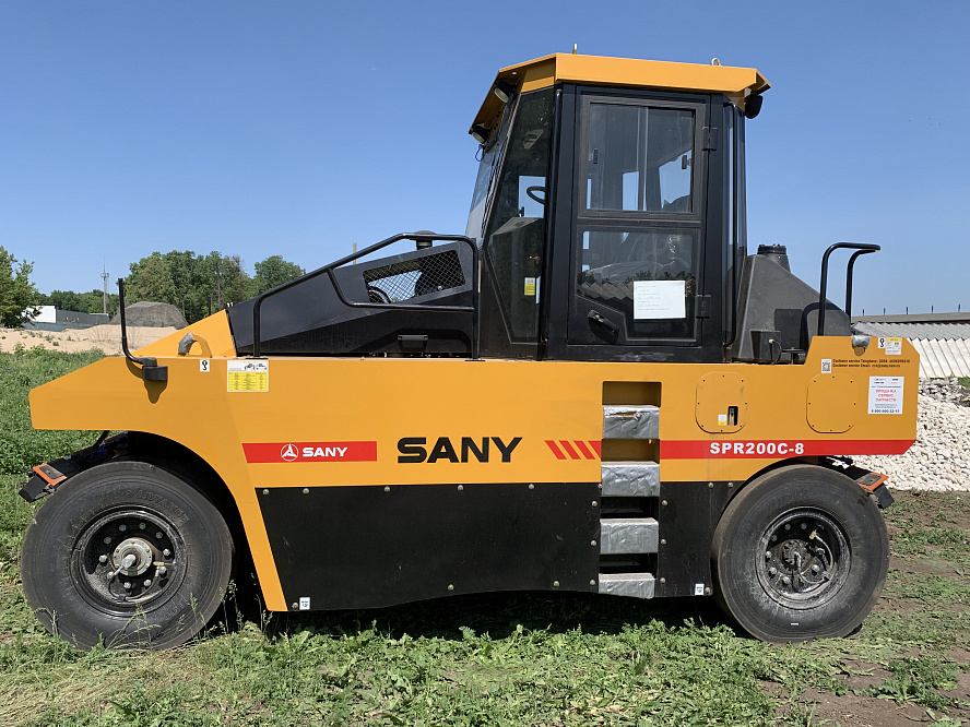 Пневмоколесный каток SANY SPR200C