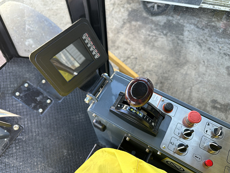 Каток грунтовый SANY SSR150C-8