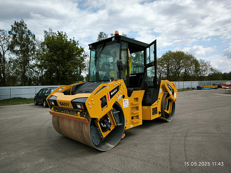 Каток асфальтовый SANY STR110C-10