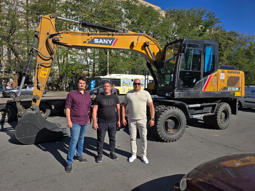 Экскаватор колесный SANY SY155W