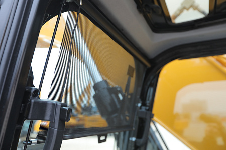 Экскаватор гусеничный SANY SY215H Pro