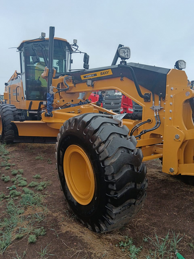 Автогрейдер SANY STG265C-10
