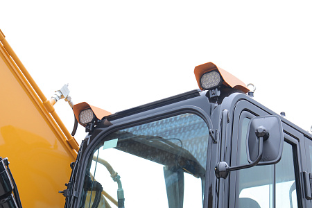 Экскаватор гусеничный SANY SY215H Pro