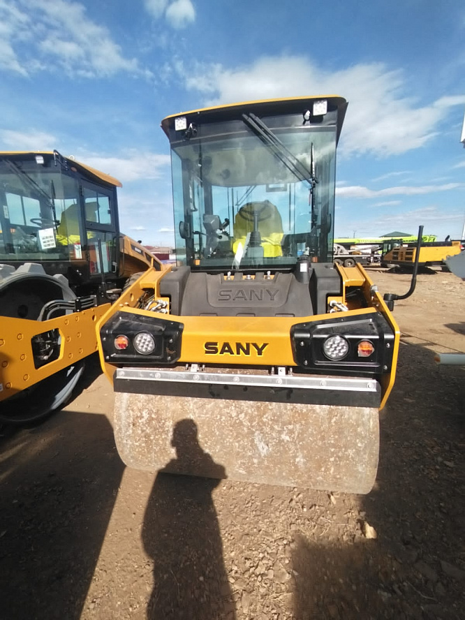 Каток асфальтовый SANY STR80C-10