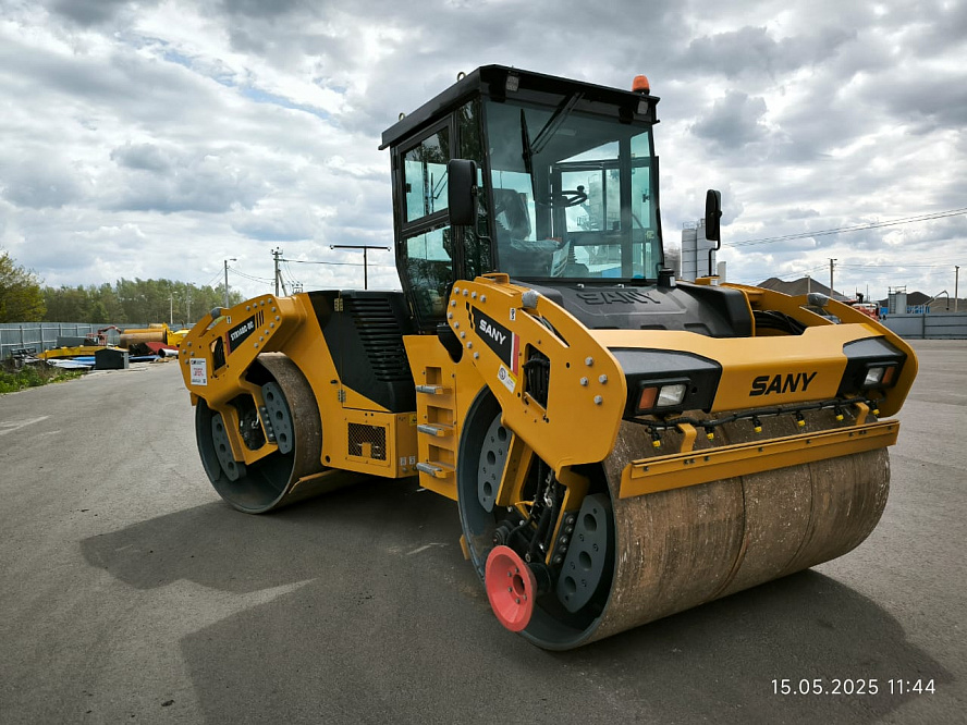 Каток асфальтовый SANY STR140C