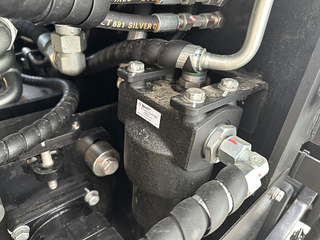 Тротуарный асфальтоукладчик SANY SAP30C-10