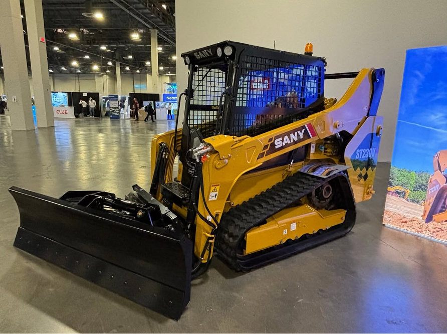 Мини погрузчик SANY ST230V