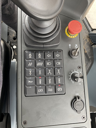 Каток асфальтовый SANY STR110C-10