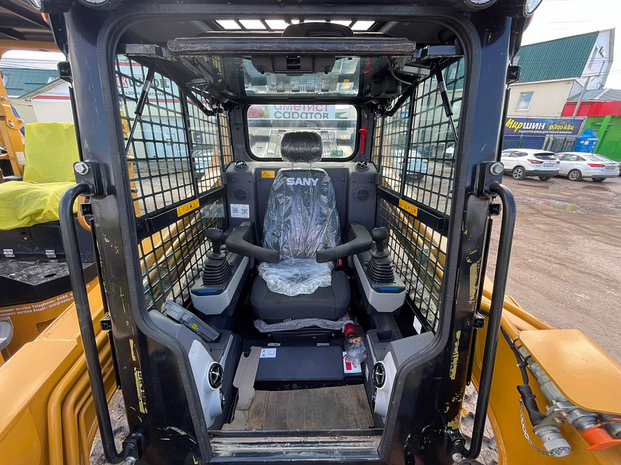 Мини погрузчик SANY ST230V