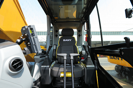 Экскаватор гусеничный SANY SY500H