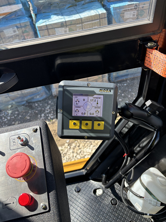 Каток асфальтовый SANY STR130C
