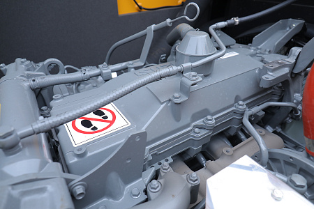 Экскаватор гусеничный SANY SY215H Pro