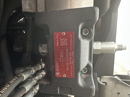Тротуарный асфальтоукладчик SANY SAP30C-10